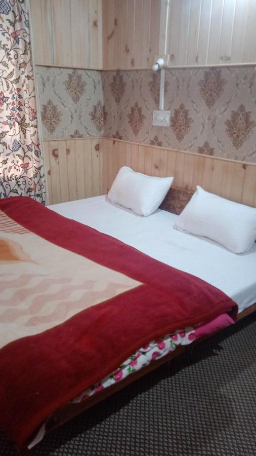 Rainbow Palace Pahalgam Exterior photo