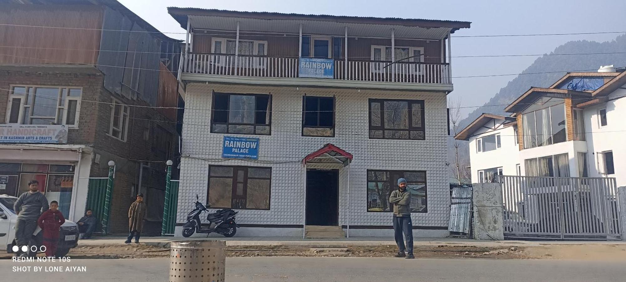 Rainbow Palace Pahalgam Exterior photo